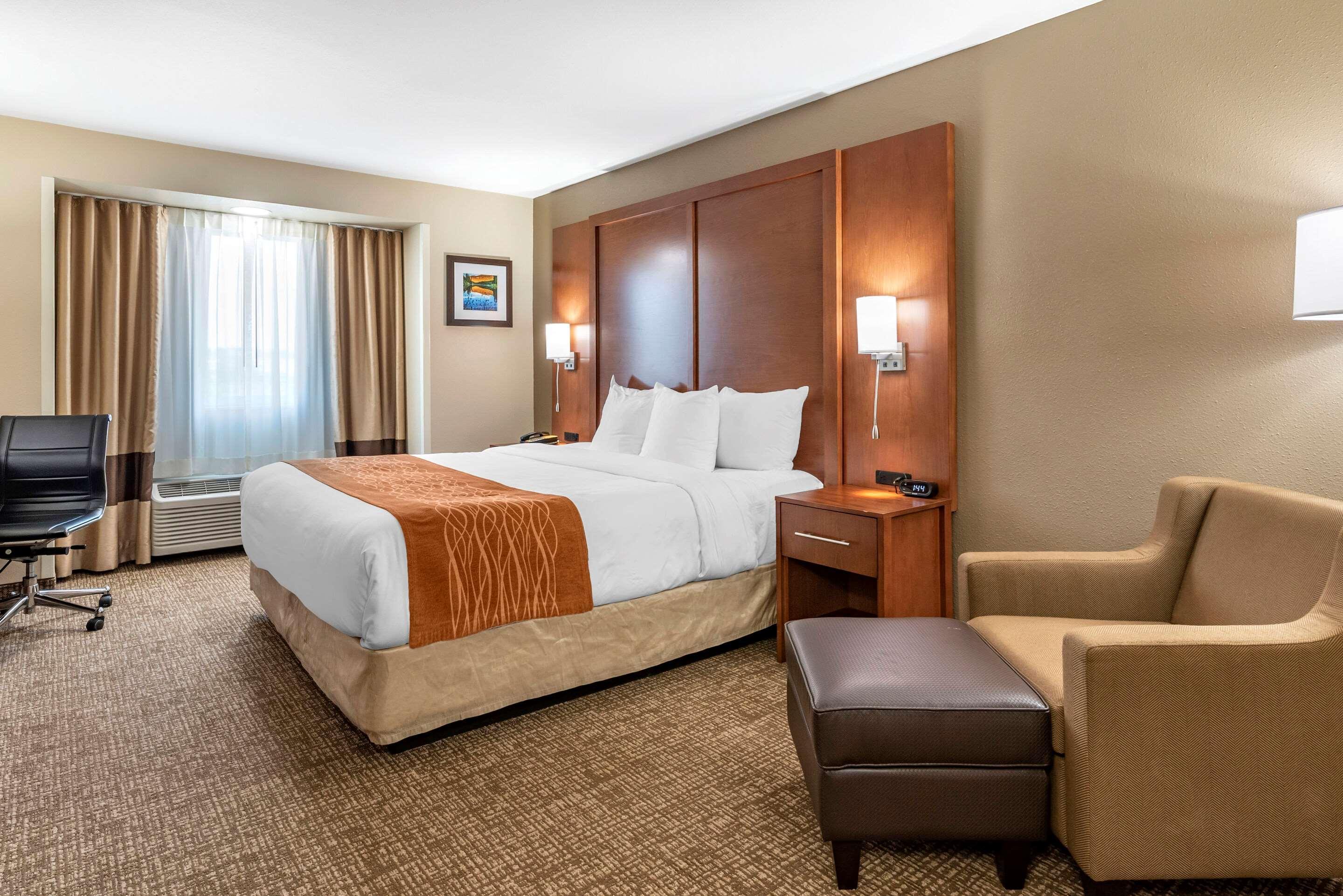 Comfort Near I-84 And I-205 Portland
