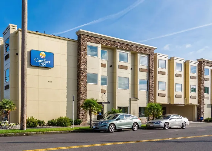 Comfort Inn Portland Near I-84 And I-205