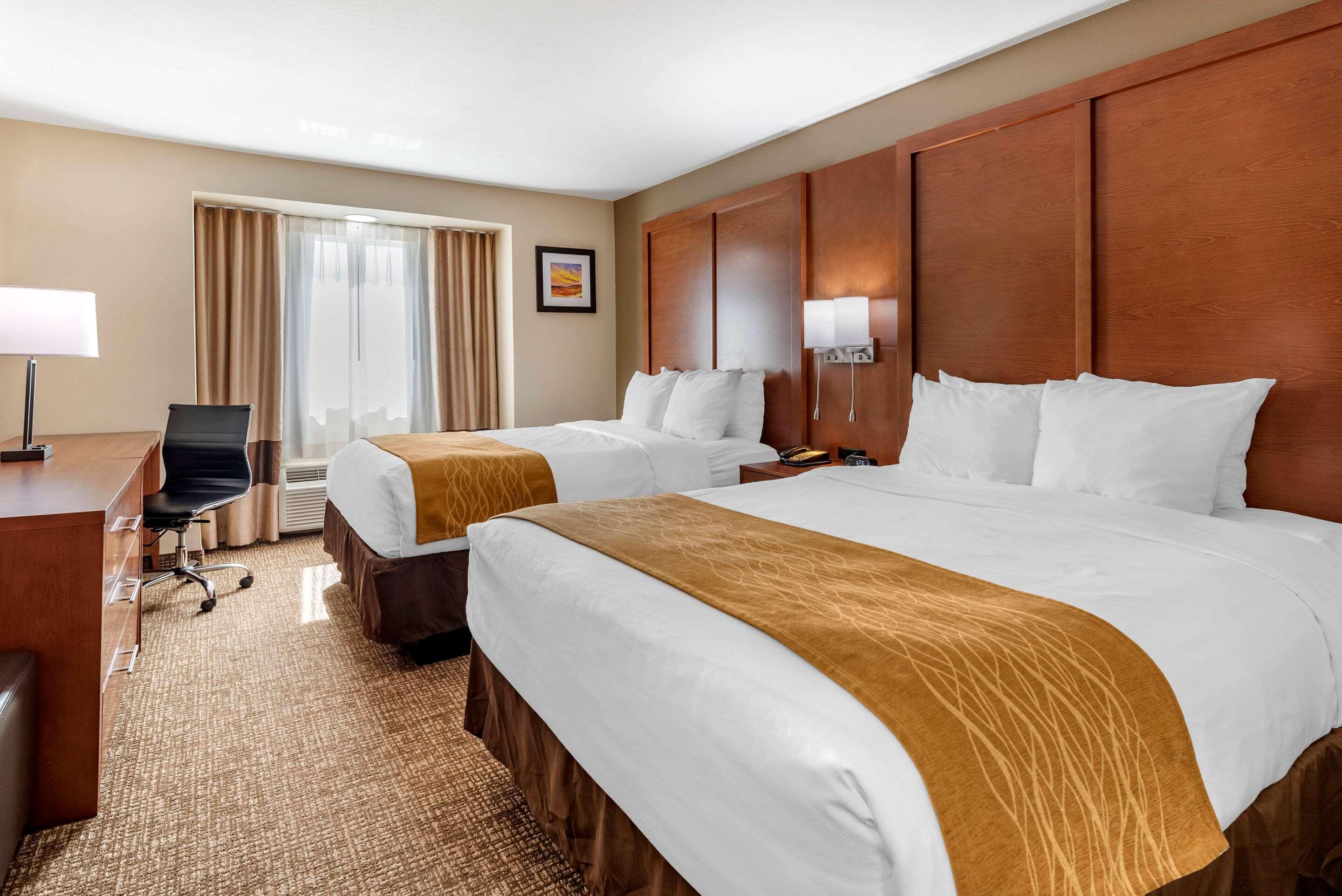 Comfort Near I-84 And I-205