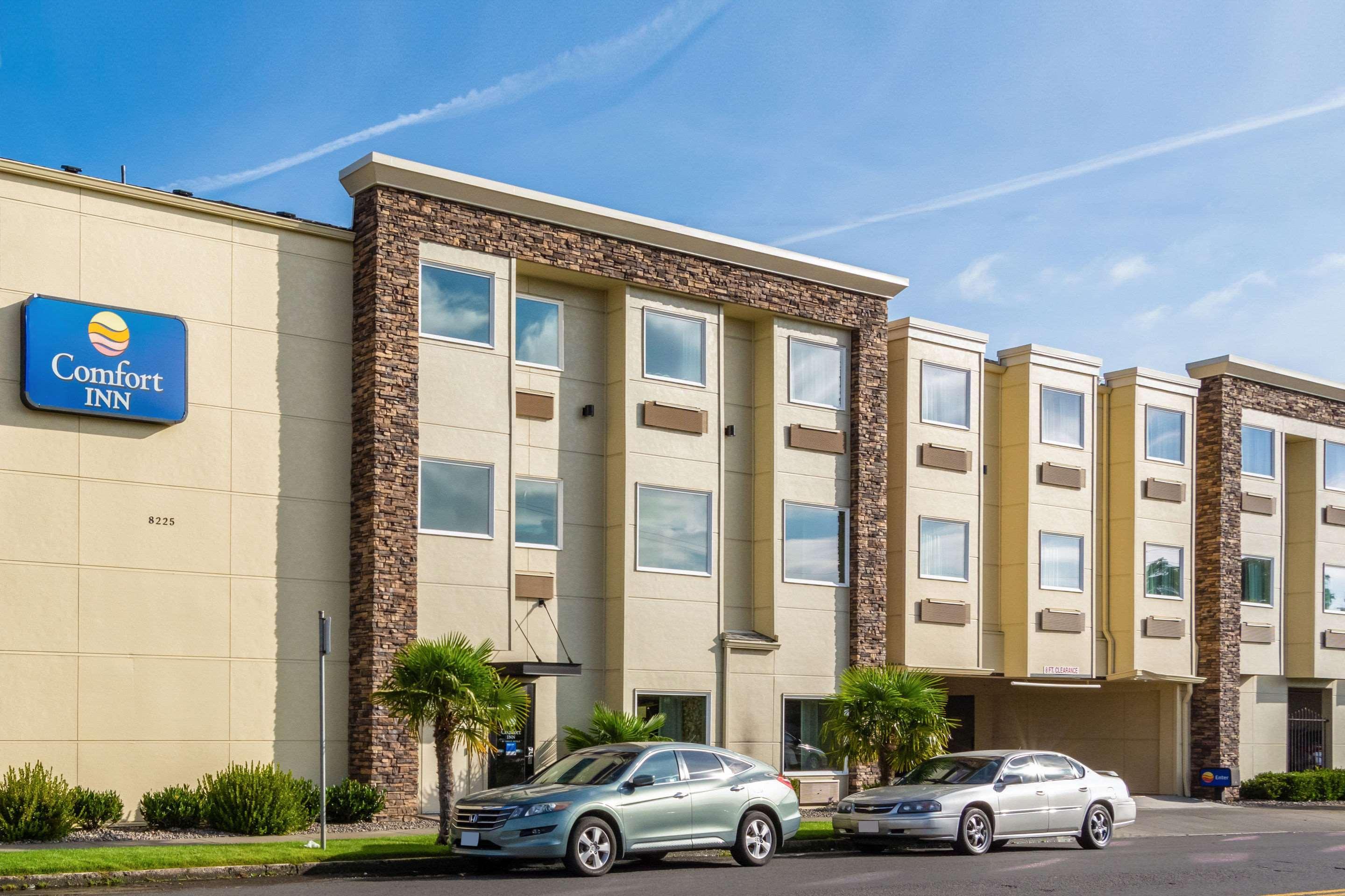 Comfort Near I-84 And I-205 Hotel